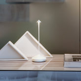 Pina table lamp - White | Zafferano Italia
