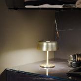 Sister Light Wi-Fi mini lampada da tavolo - Oro | Zafferano Italia