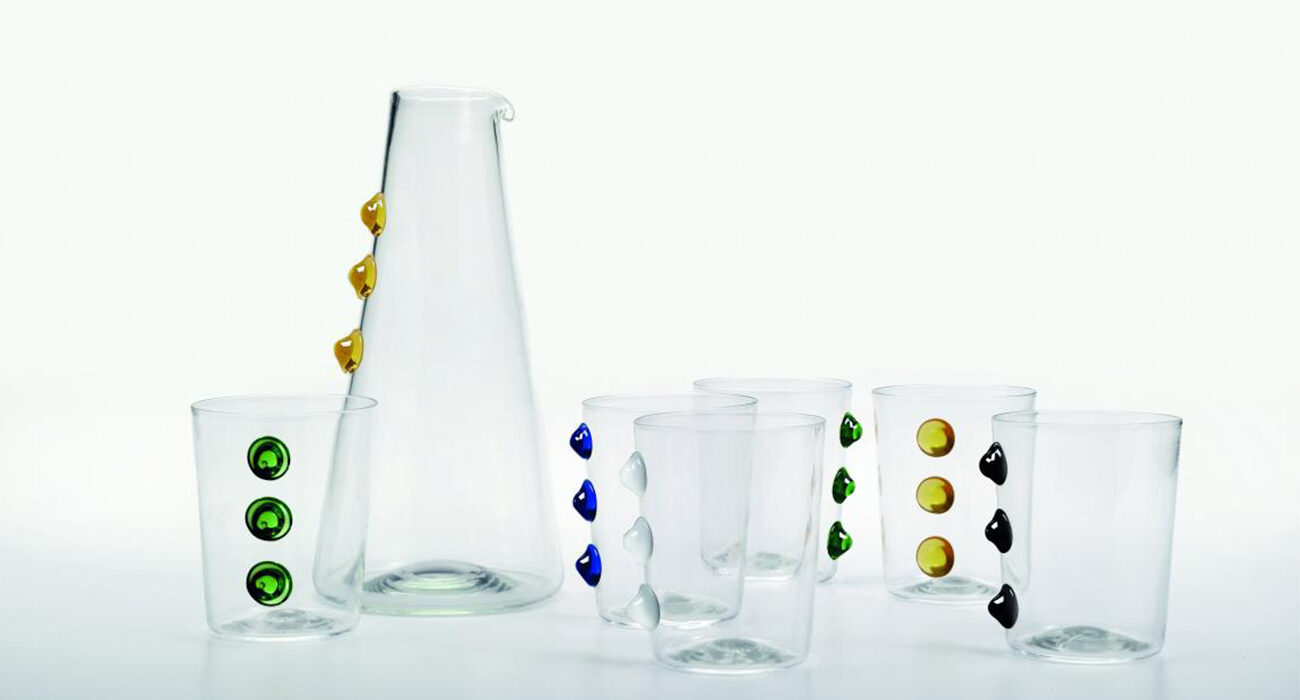 “The City of Glass”: the new catalogue of coloured glass items